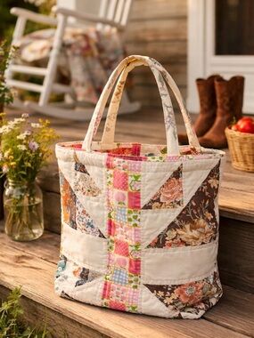 Vintage Quilt Tote Bag with Quilted handles Quilt bag Upcycled quilt